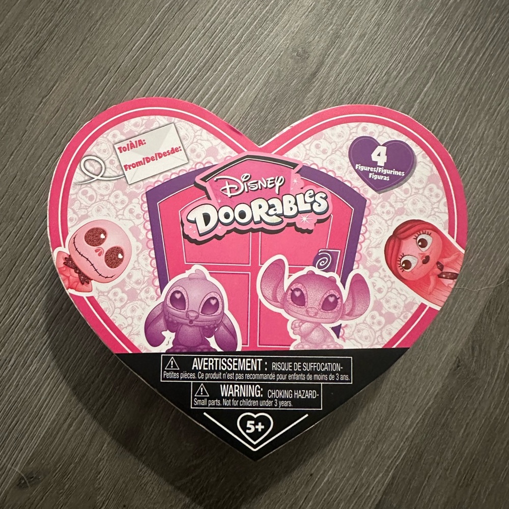 Disney Doorables 2025 Valentine’s Day Collection